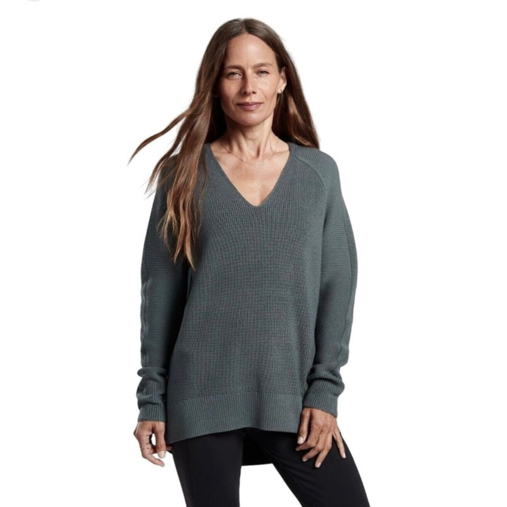 Athleta Hanover V-Neck Sweater Large Gray Merino Wool Blend Pullover